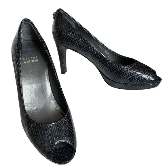 Stuart Weitzman Open Toe Black Patent Leather Snakeskin Print Heels. Sz 8.5. EUC - Picture 1 of 13